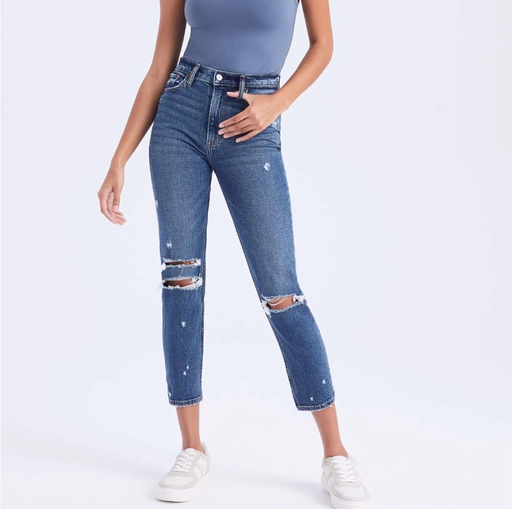 Abercrombie High Rise “The Mom” Curve Love Jeans in Dark Destory